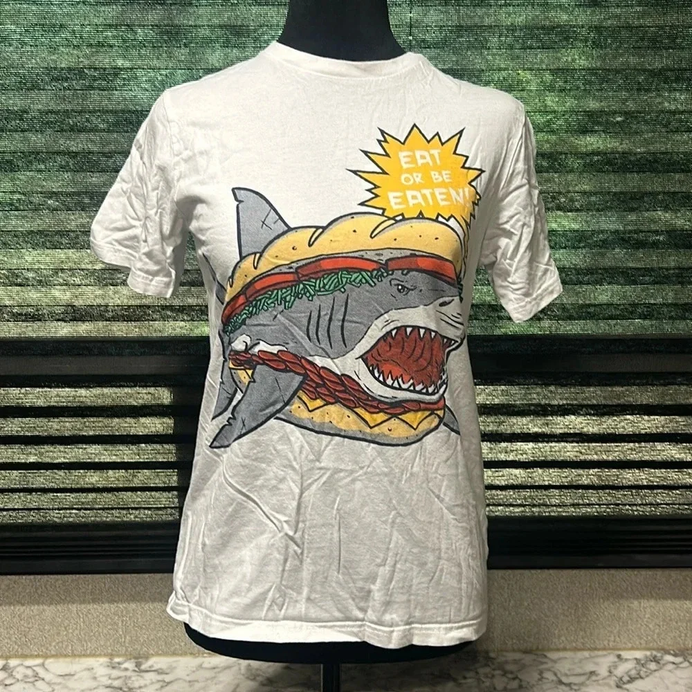 The Children’s‎ Place Boys Graphic Shark Short Sleeve Cotton T-Shirt Large 10/12